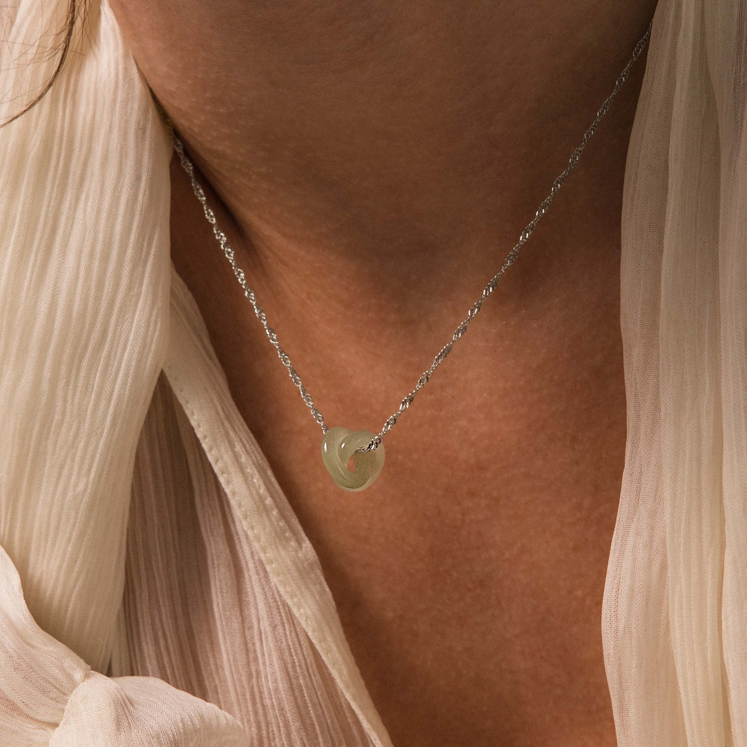Interlocking Jade Circle Necklace