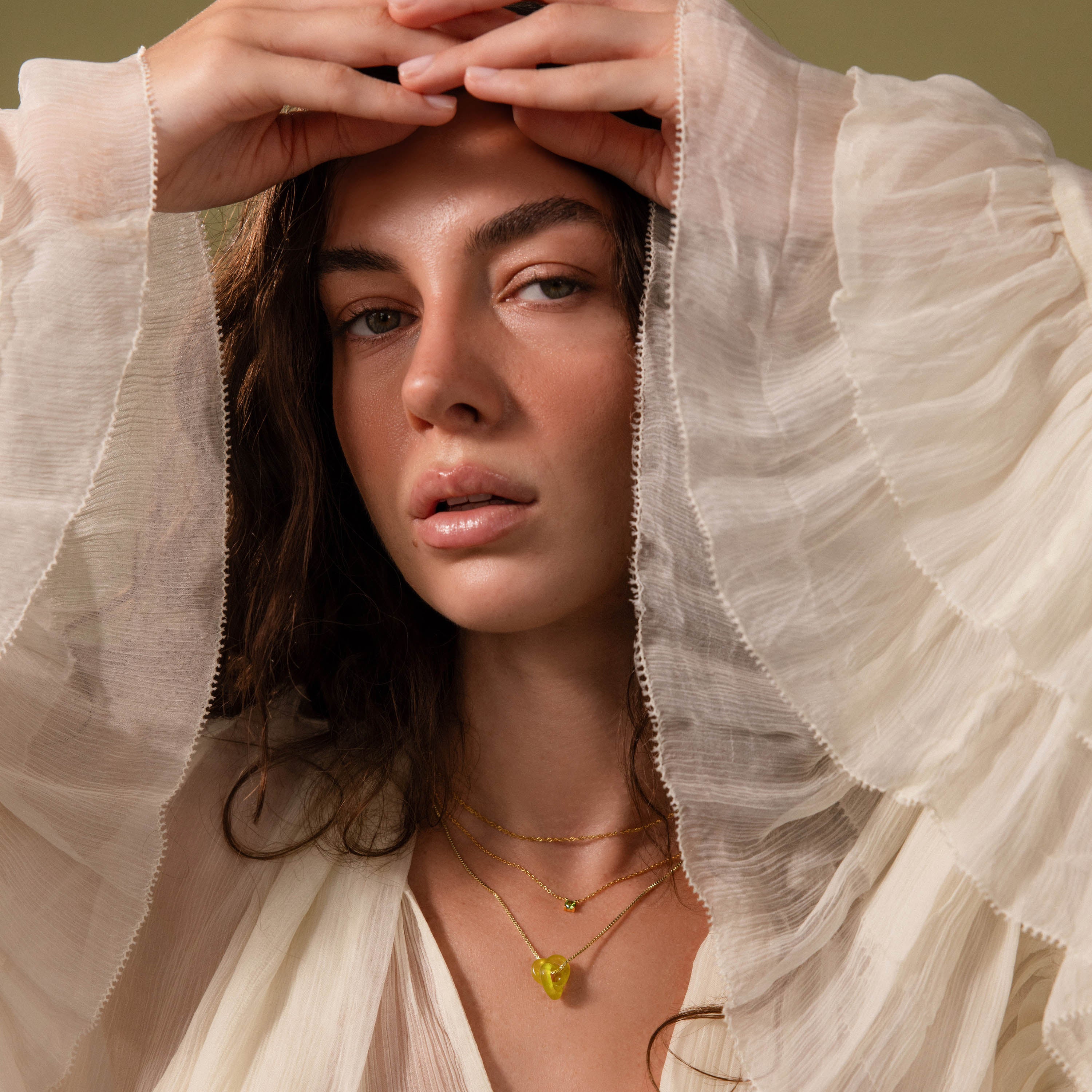 Interlocking Jade Heart Necklace in 18K Gold