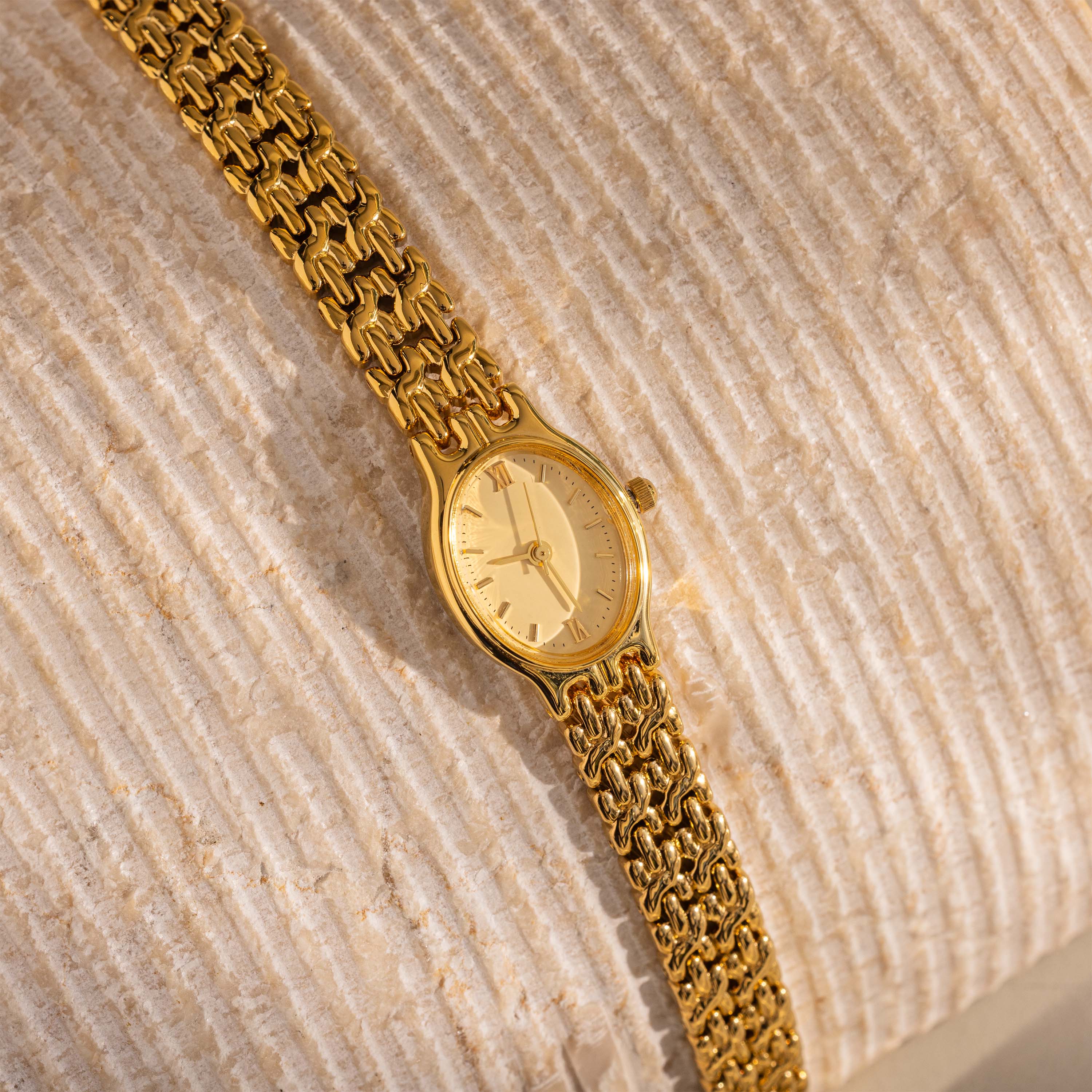 Oval Duo Link Timepiece