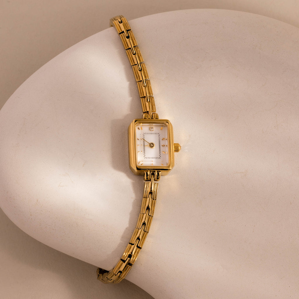 Divine Rectangular Link Timepiece