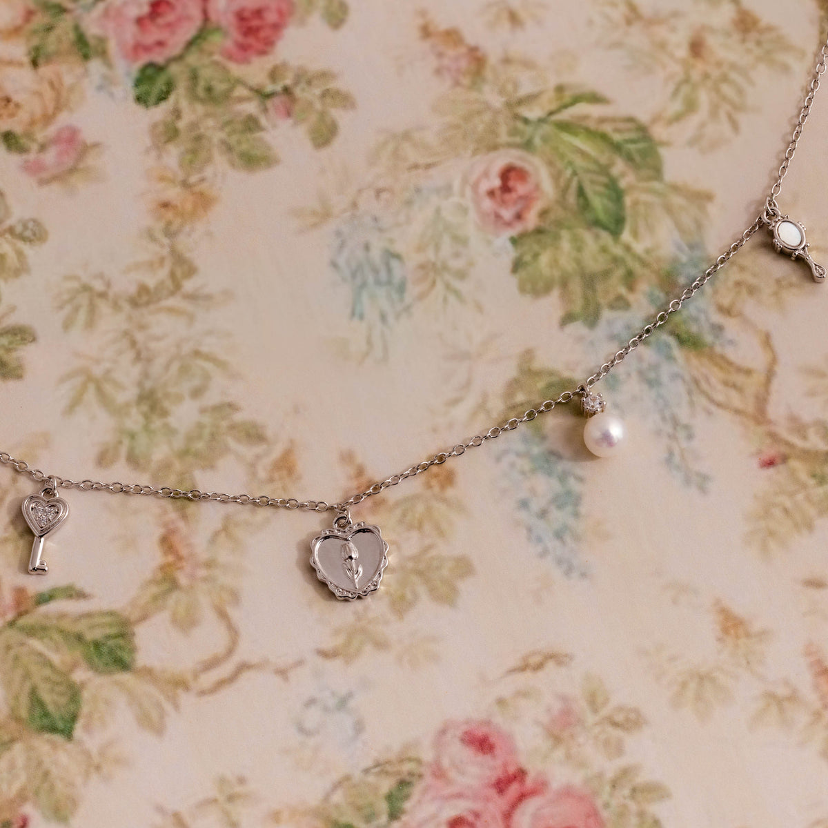 Romantic Coquette Necklace in Silver