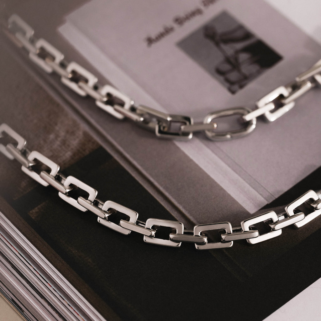 Eternal Link Necklace in Silver