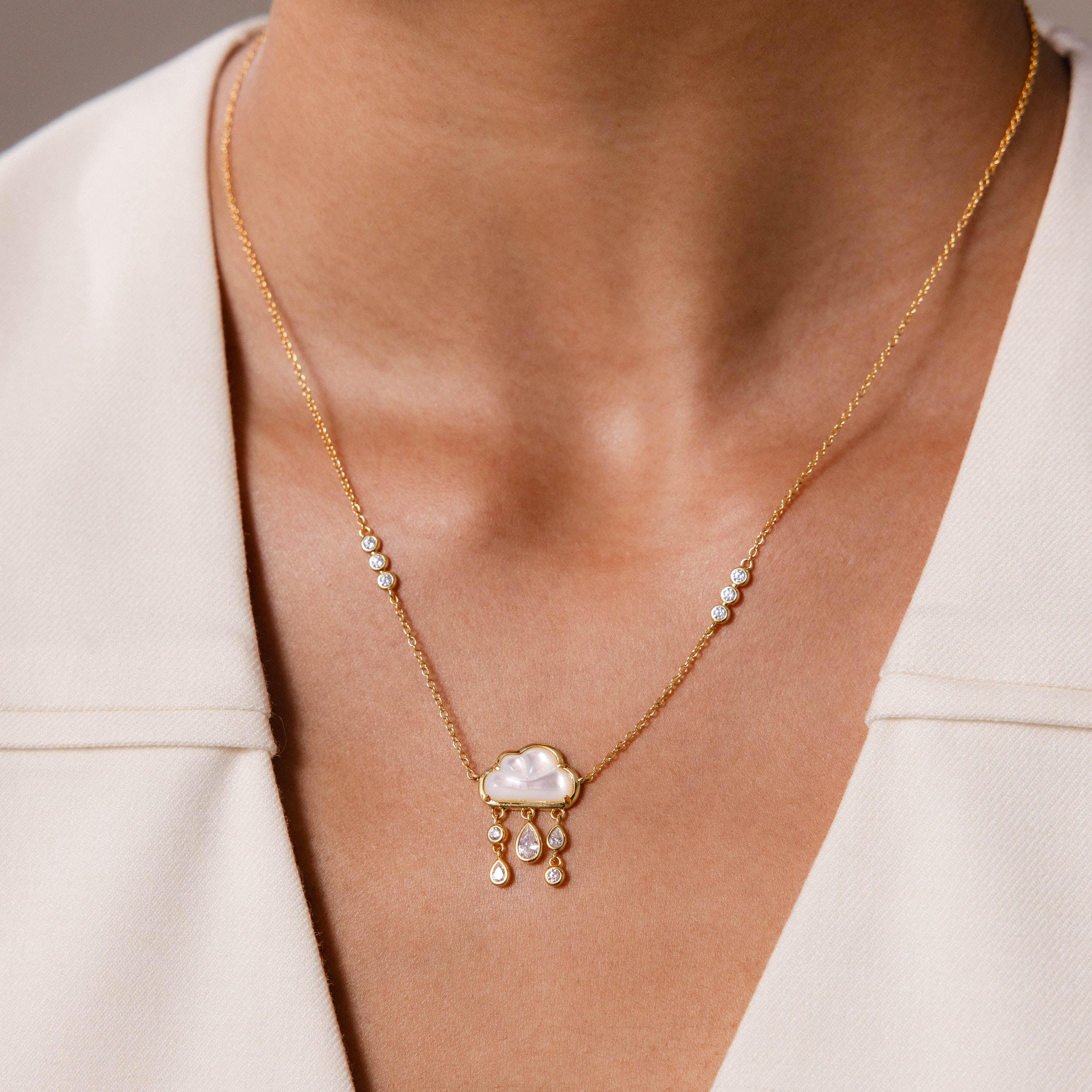 Diamond Pearl Rain Cloud Necklace in 18K Gold