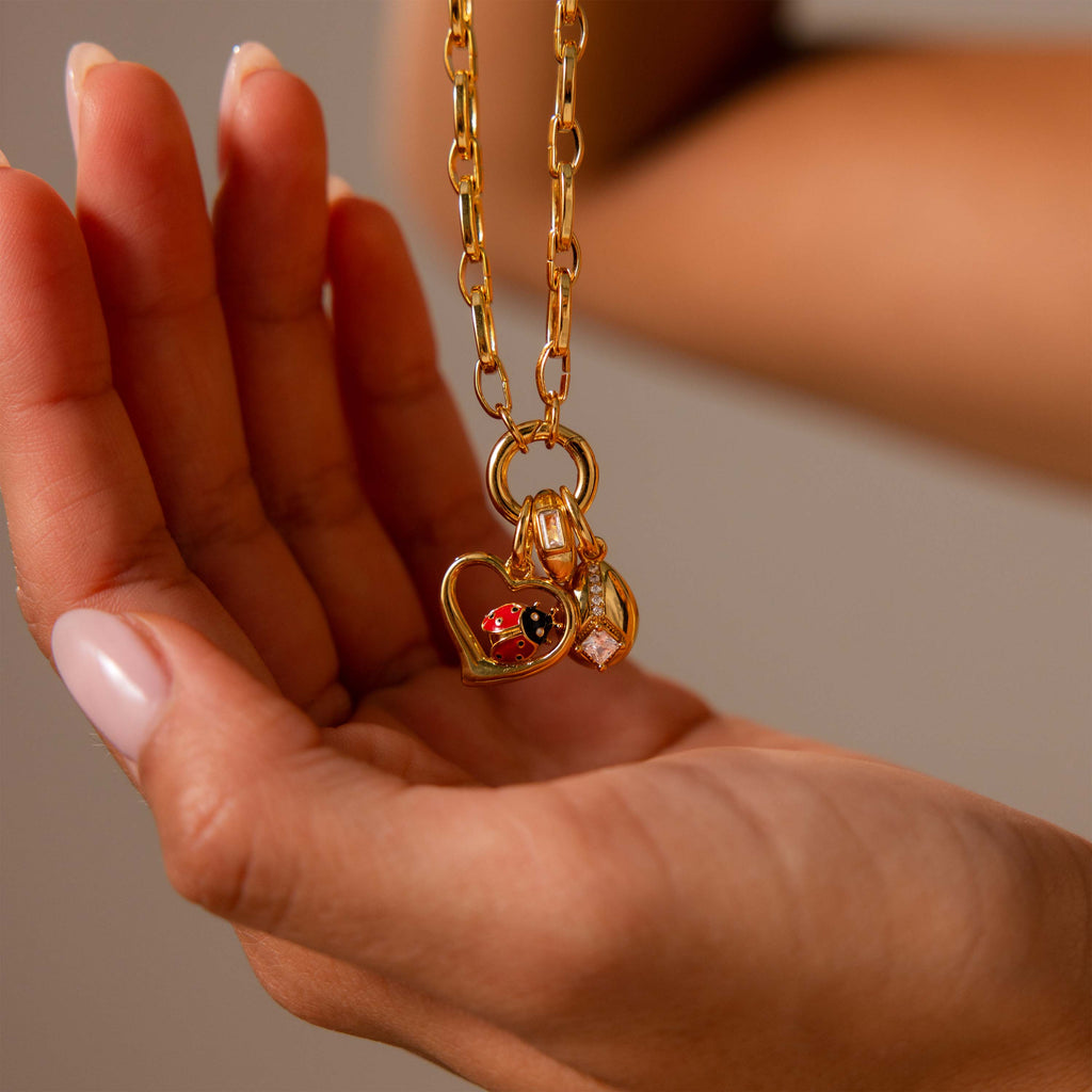 Nova Diamond Charm in 18K Gold