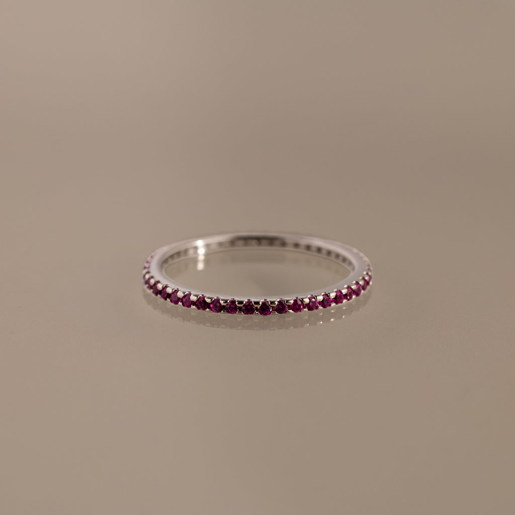 Anillo de eternidad con piedra natal 