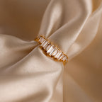 Baguette Crest Diamond Ring