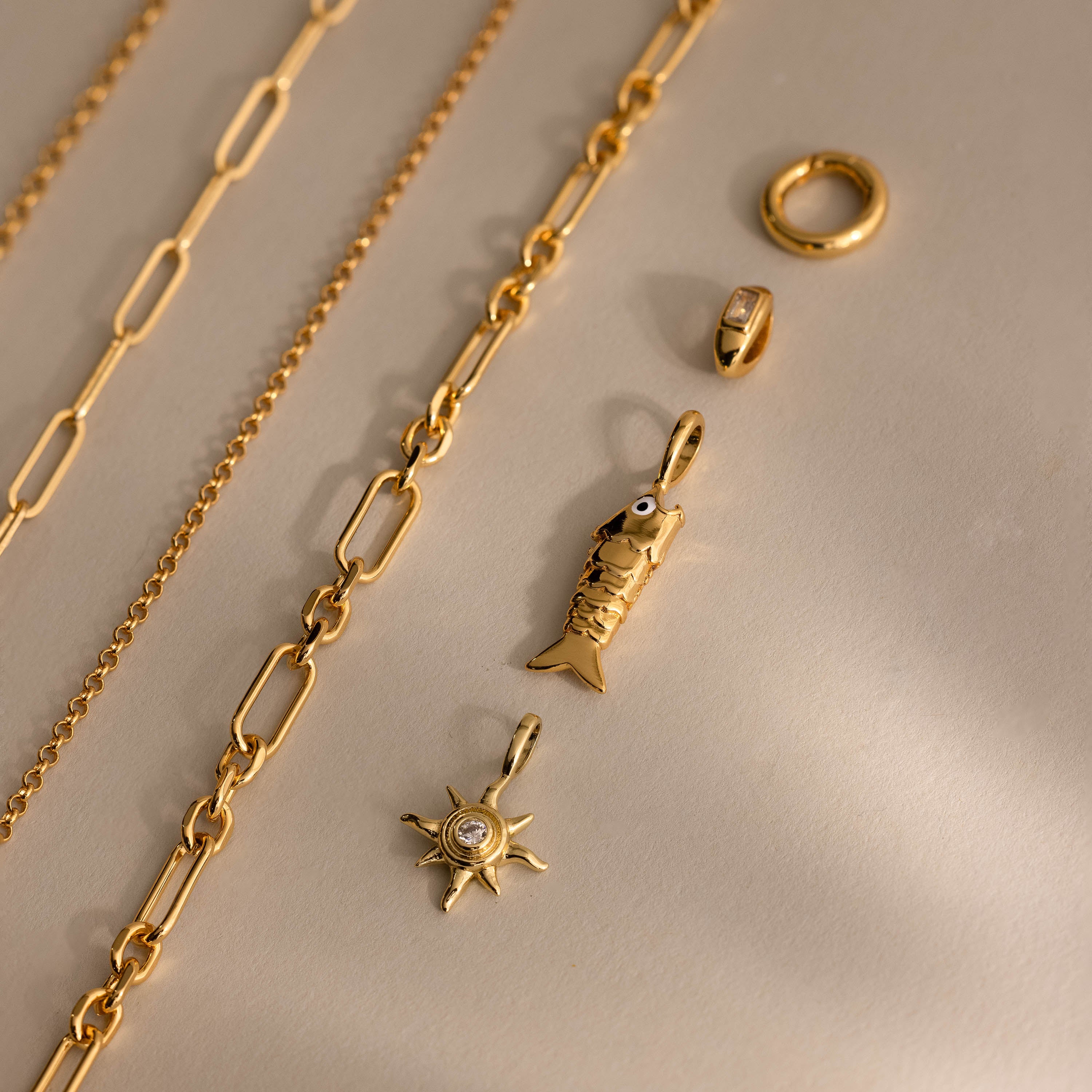 Swimmer Fish Charm in 18K Gold