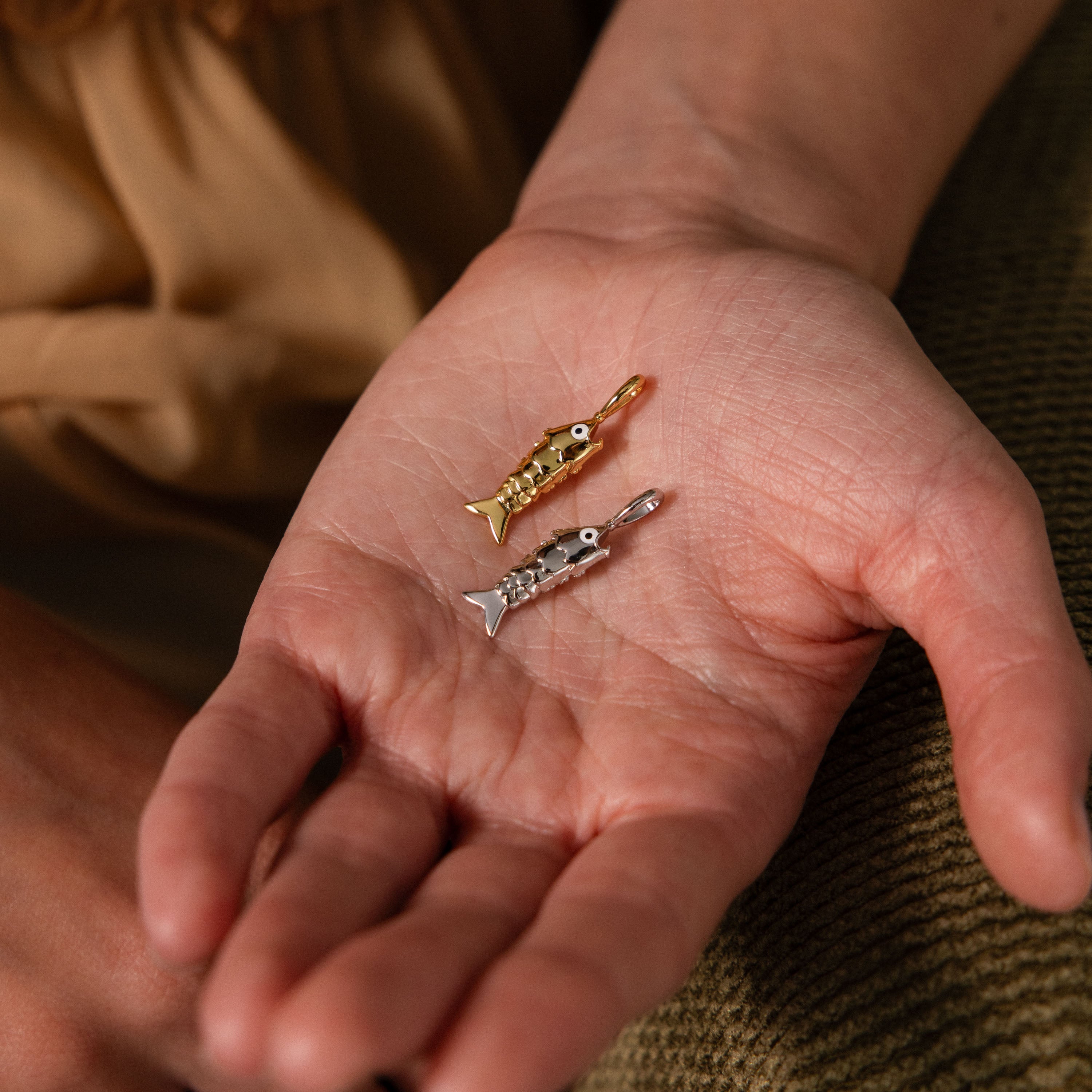 Swimmer Fish Charm in 18K Gold