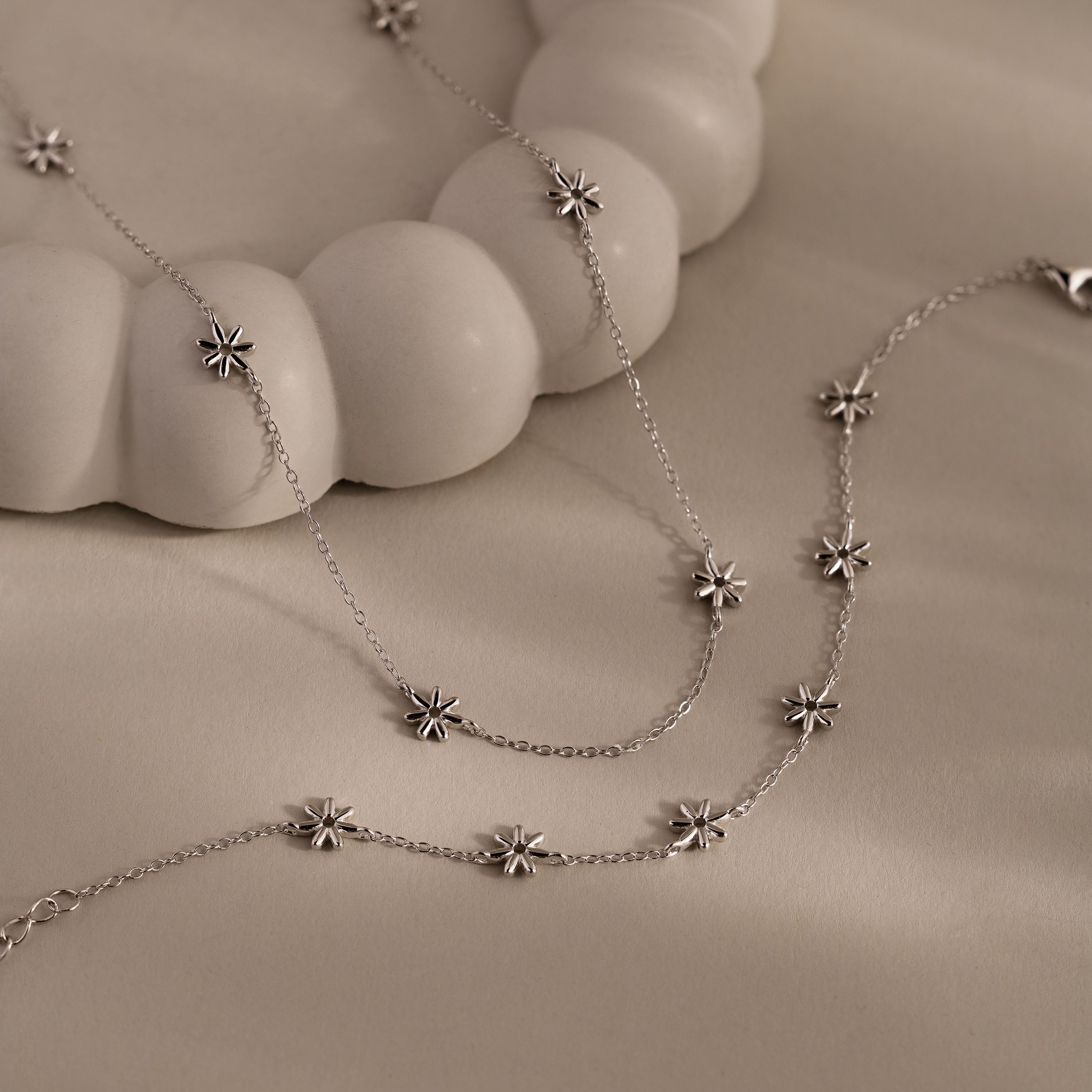 Flower Child Necklace & Bracelet Set in Silver