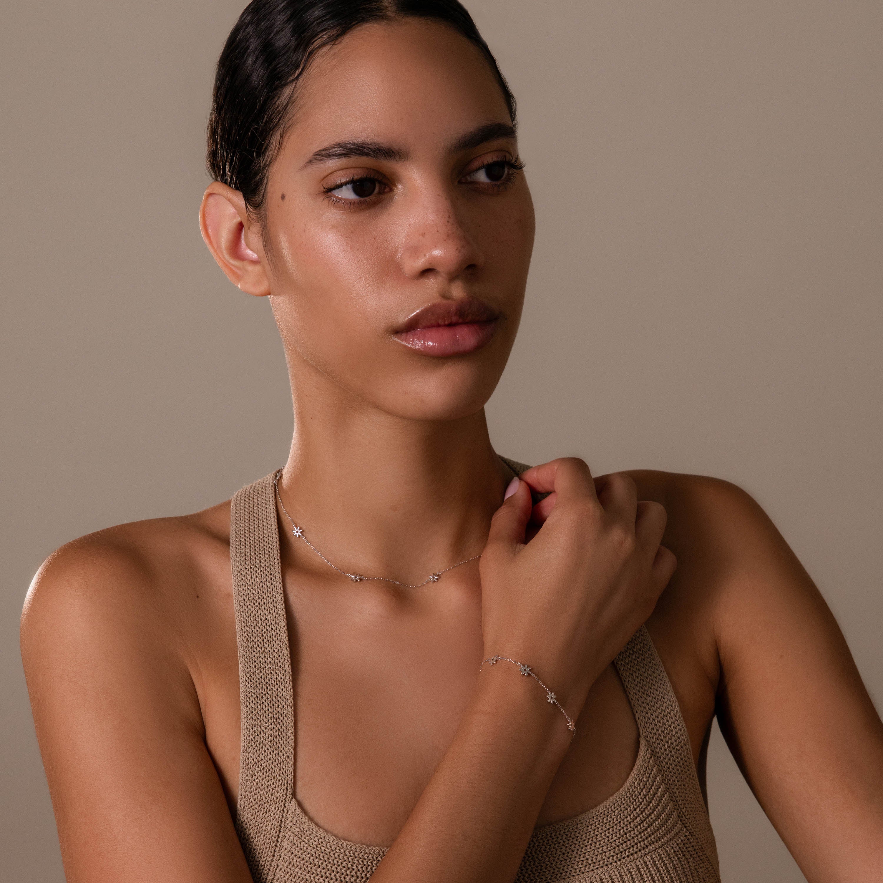 Flower Child Necklace & Bracelet Set in Silver