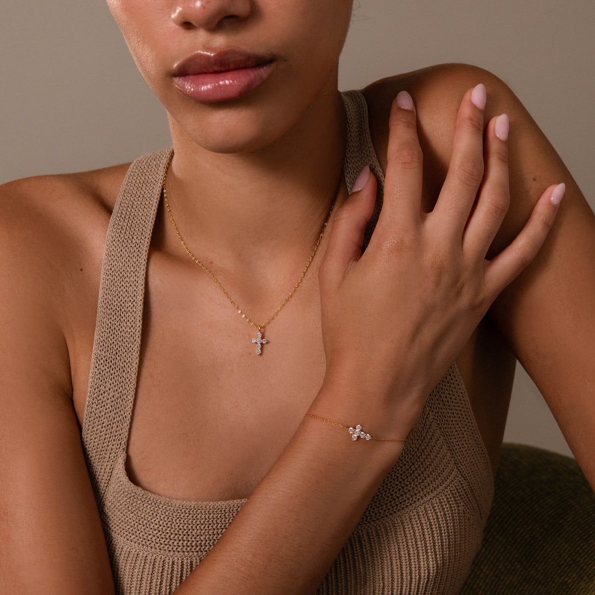 Diamond Cross Necklace & Bracelet Set in 18K Gold