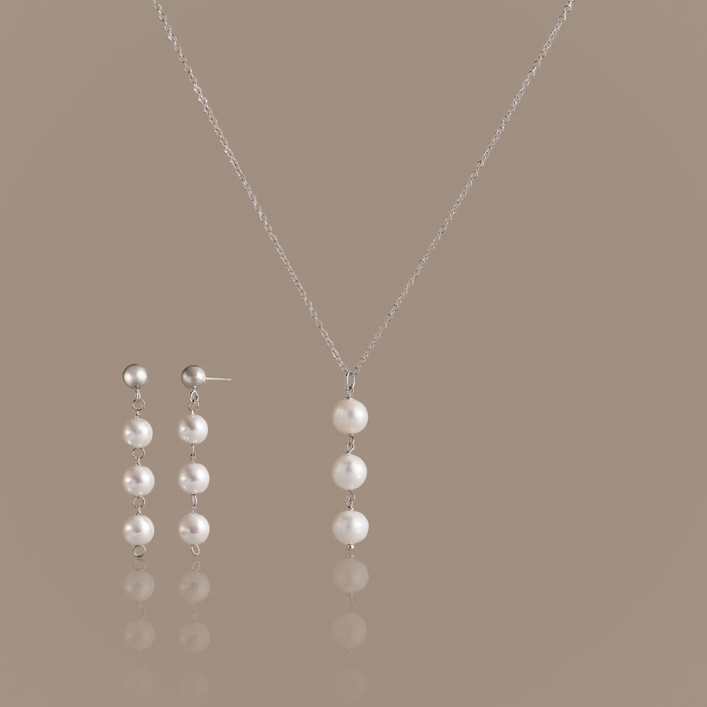 Pearl Cascade Jewelry Set in Silver