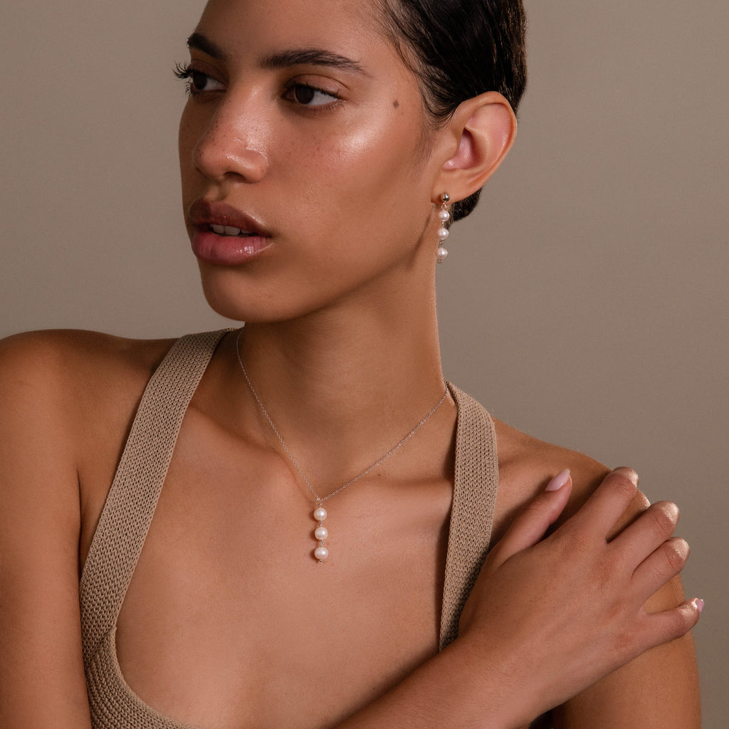 Pearl Cascade Jewelry Set in Silver
