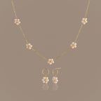 Flower Pearl Jewelry Set in 18K Gold