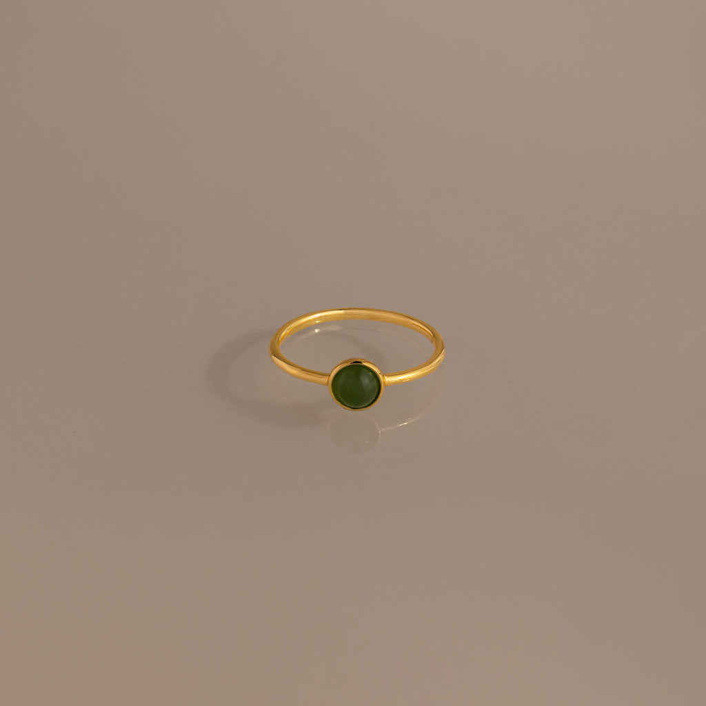 Round Jade Ring in 18K Gold