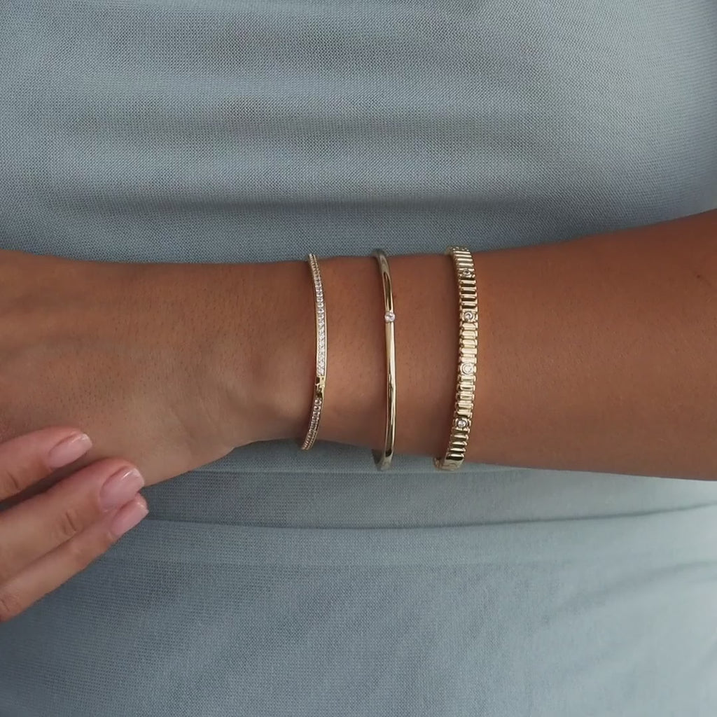 Ribbed Diamond Bangle
