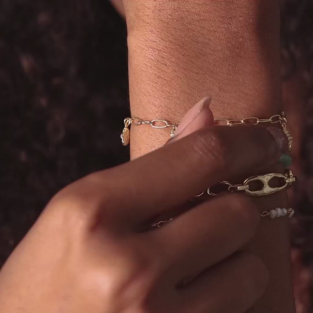 Seaside Charm Bracelet in 18K Gold