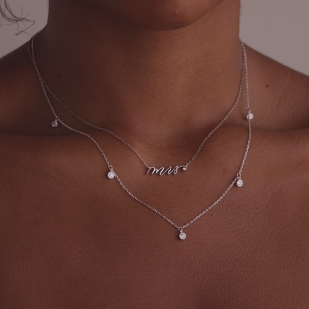 Mrs. Necklace in Silver