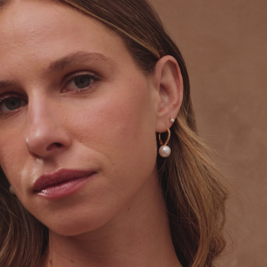 Shimmer Pearl Drop Earrings in 18K Gold