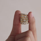 Bague en forme de larme avec opale et diamant