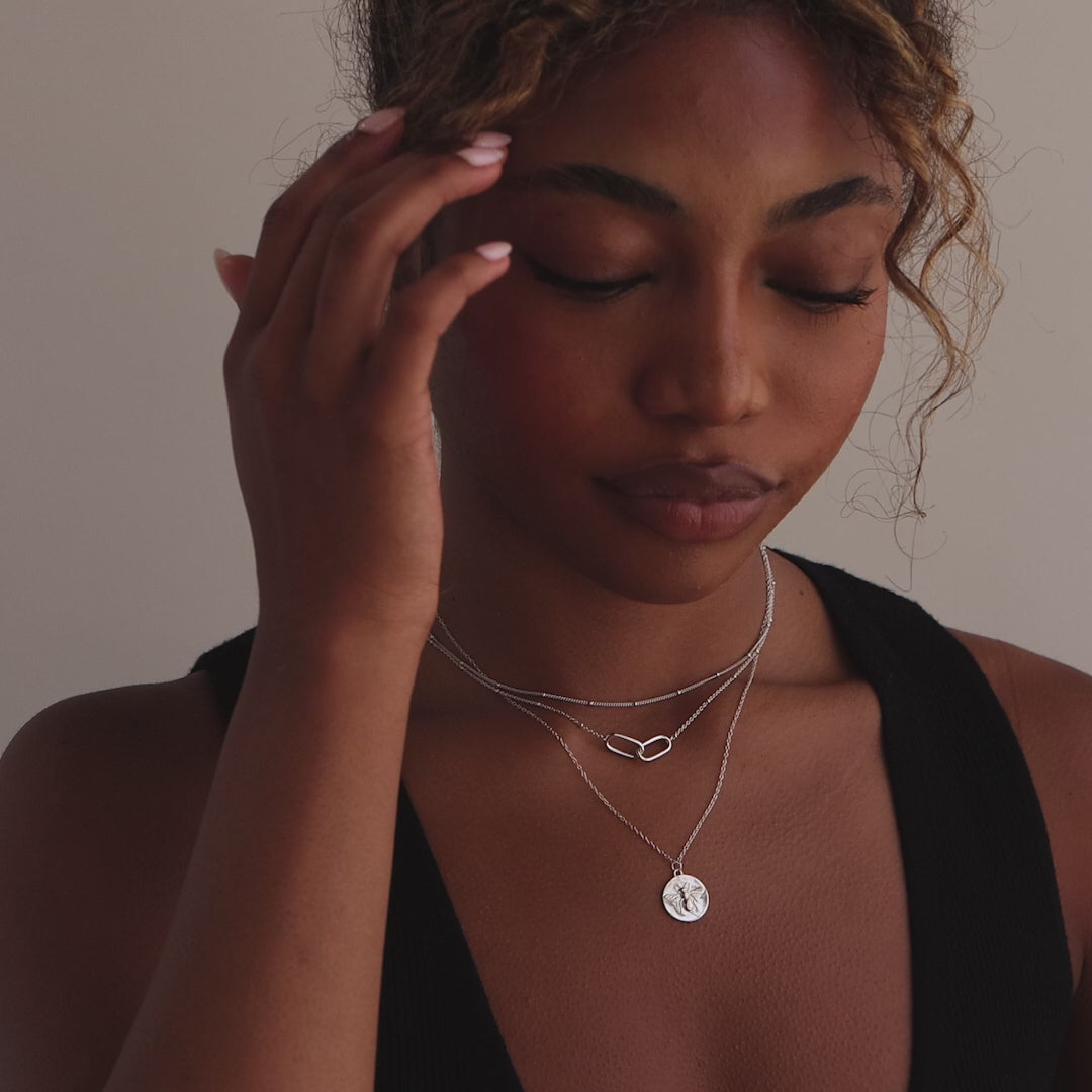 Collier satellite
