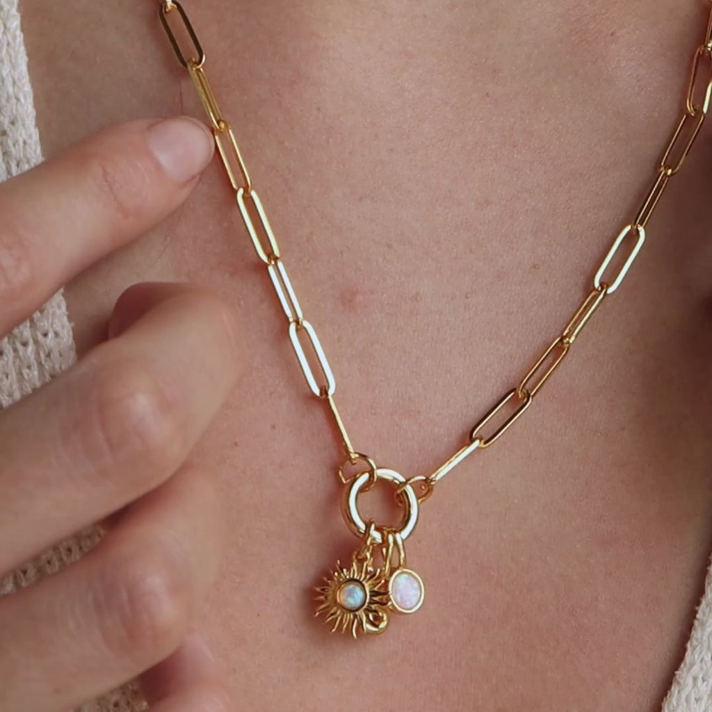 Bubble Letter Charm in 18K Gold