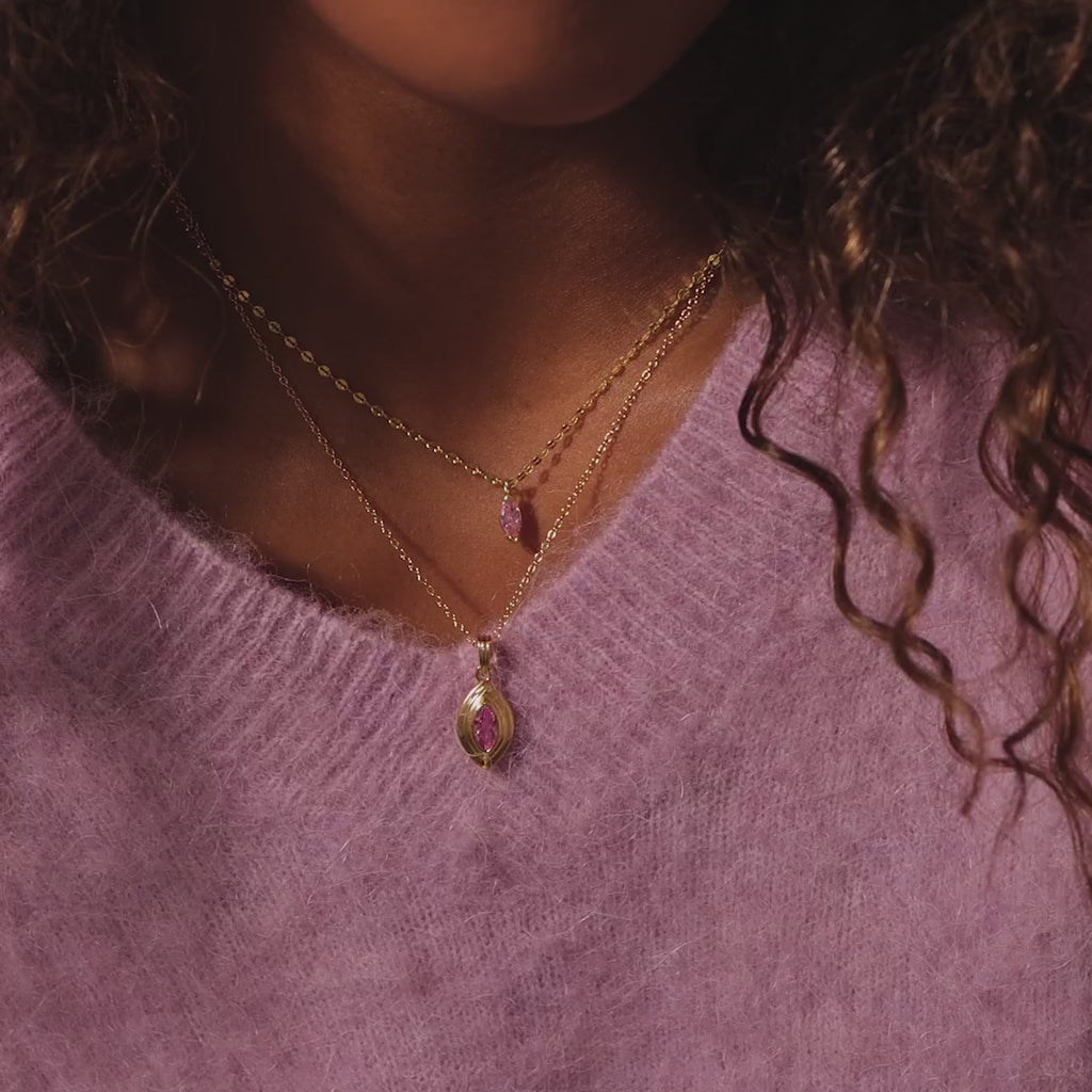 Ribbed Moonstone Pendant Necklace