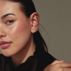 Ensemble de boucles d'oreilles délicates pavées