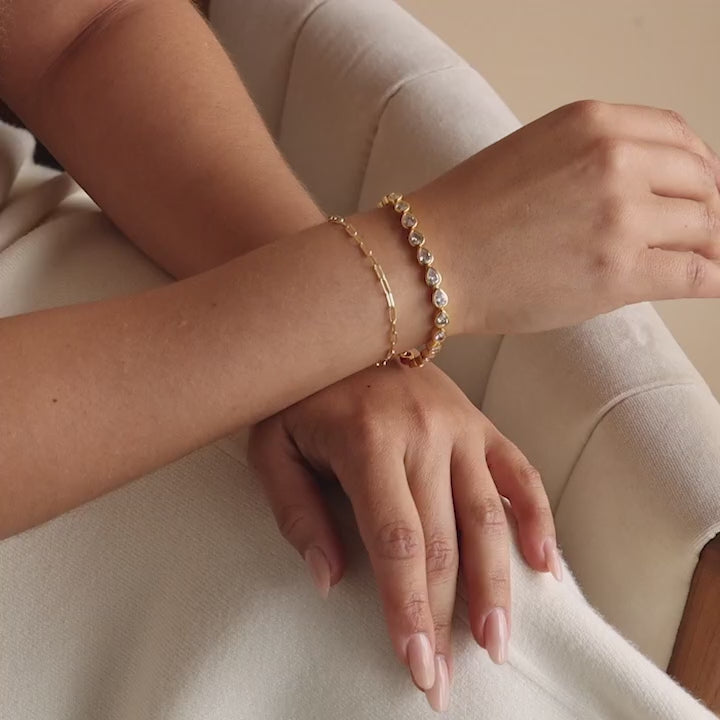 Pulsera de tenis con diamantes y pera