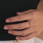 Black Abyss Ring Set in 18K Gold