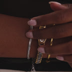 Slim Oval Timepiece in 18K Gold