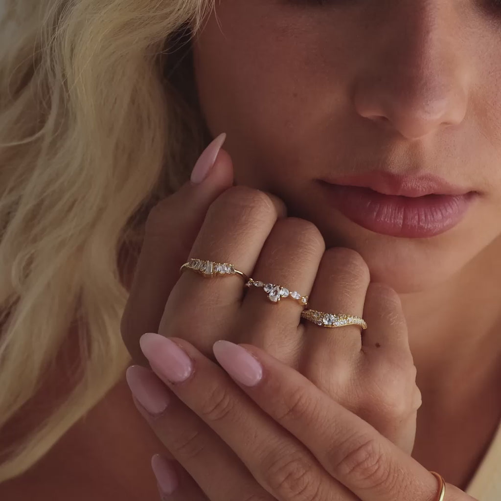 Art Deco Curve Diamond Ring