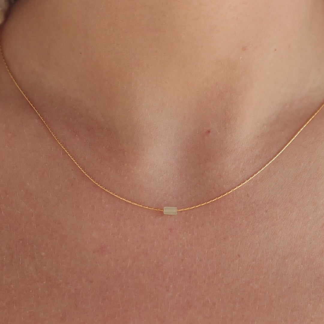 Collar delicado con barra de aventurina