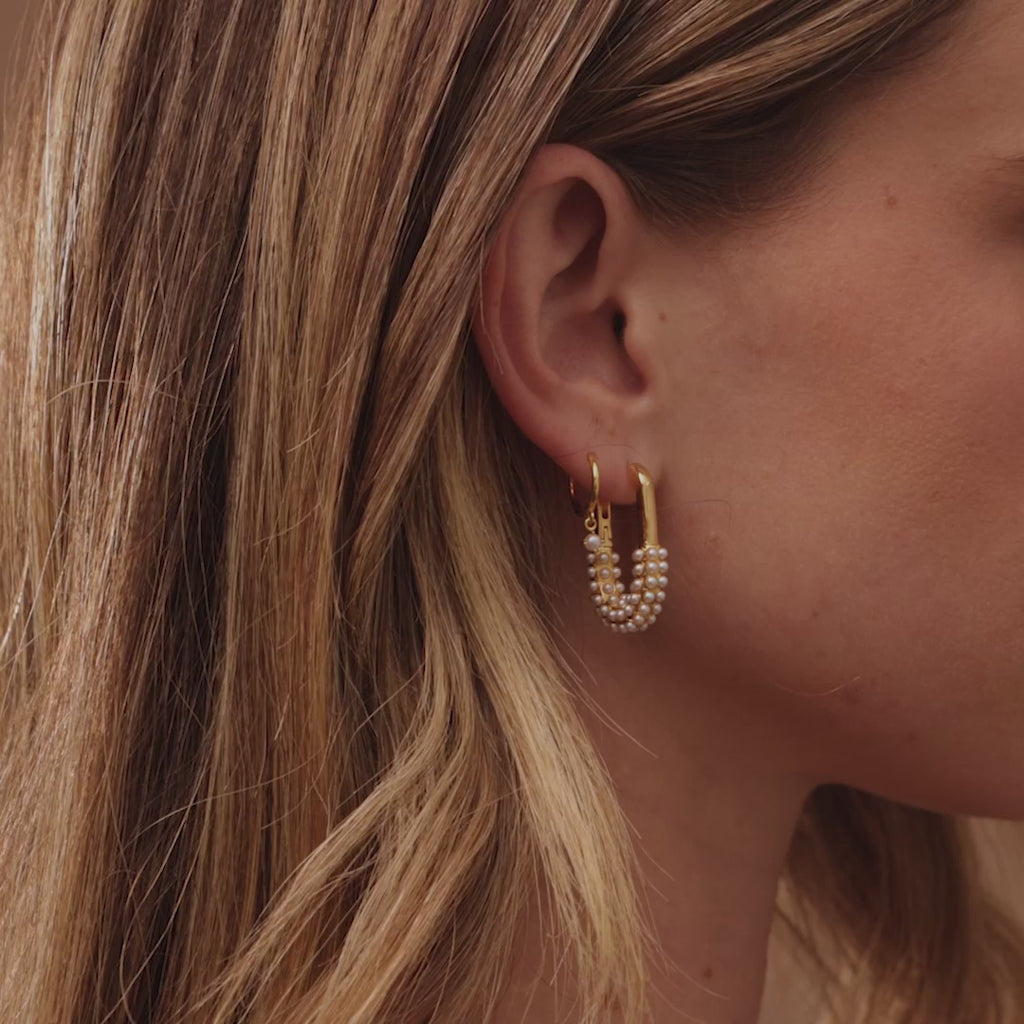 Pearl Cluster Link Hoops