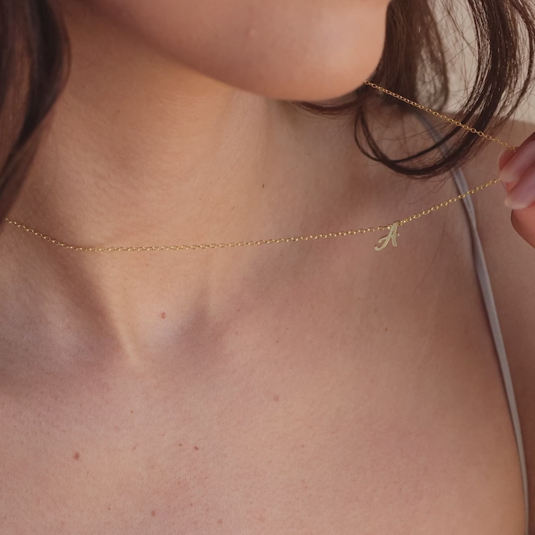 Collier initial délicat Grace