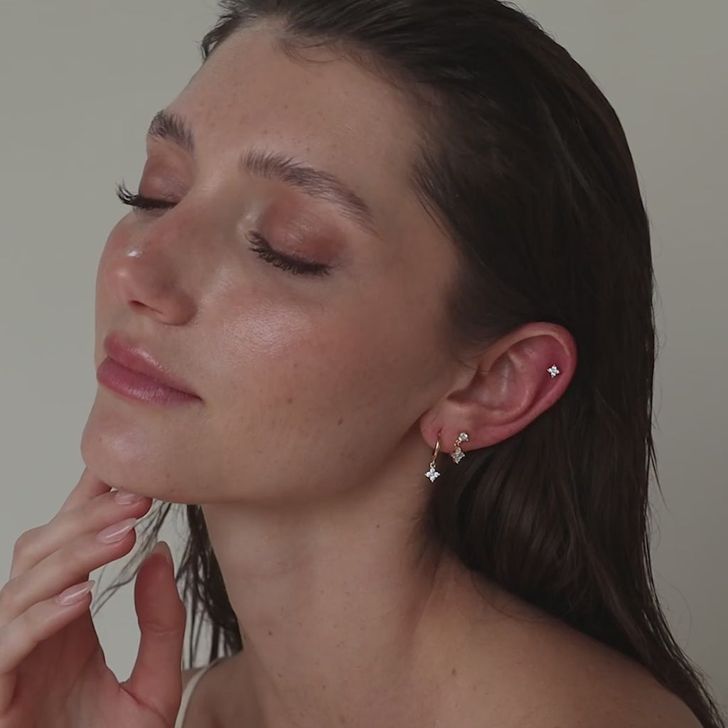 Clous d'oreilles à dos plat en argent sterling avec fleur de lierre