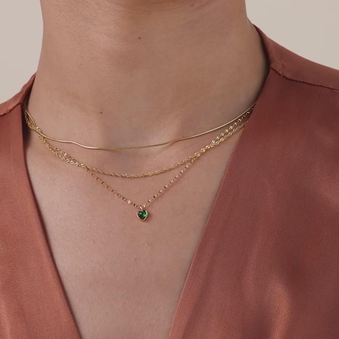 Collar de corazón de jade pequeño