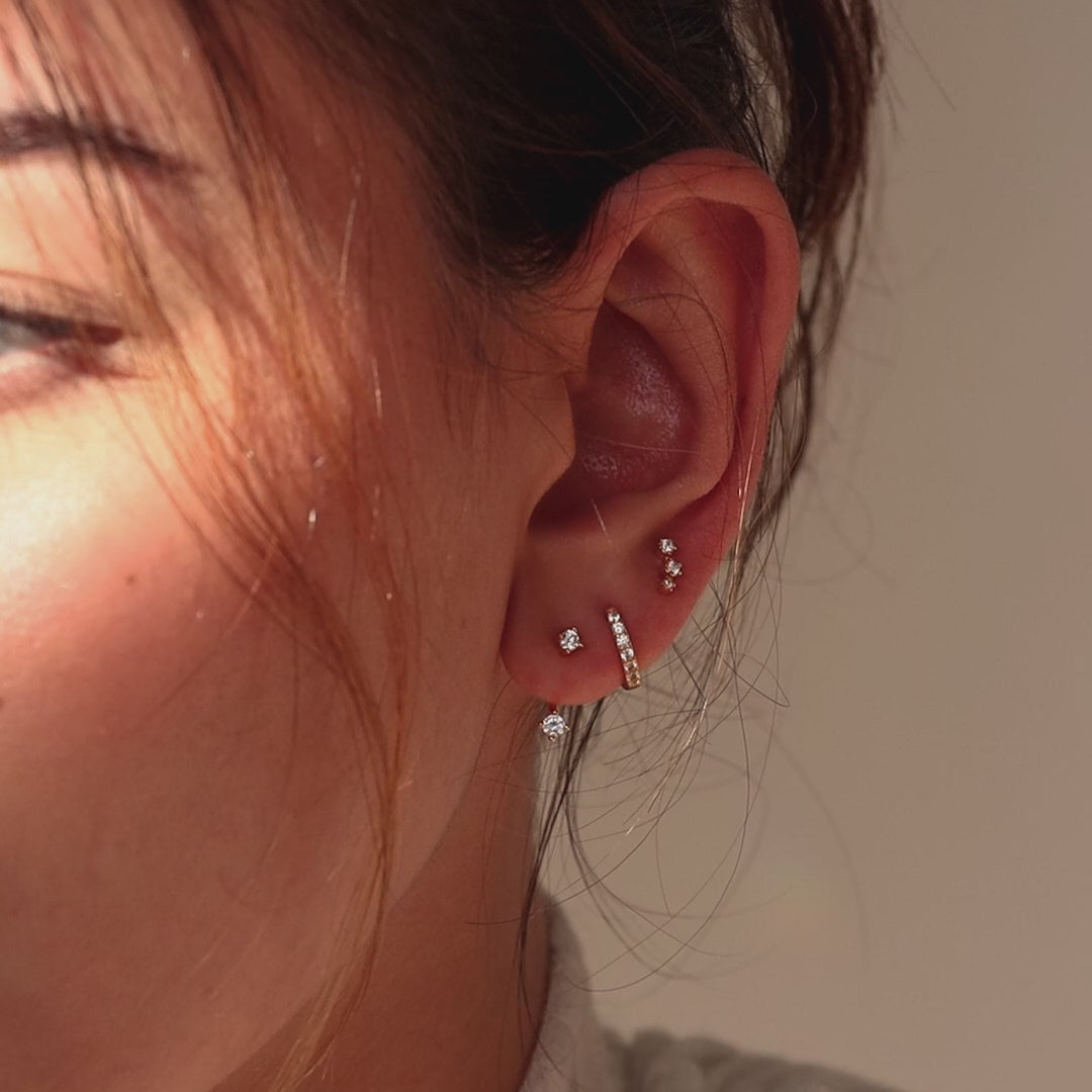Diamond Earrings Set in 18K Gold