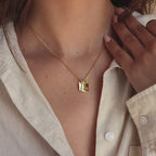 Collier mini-étiquette en vieux anglais