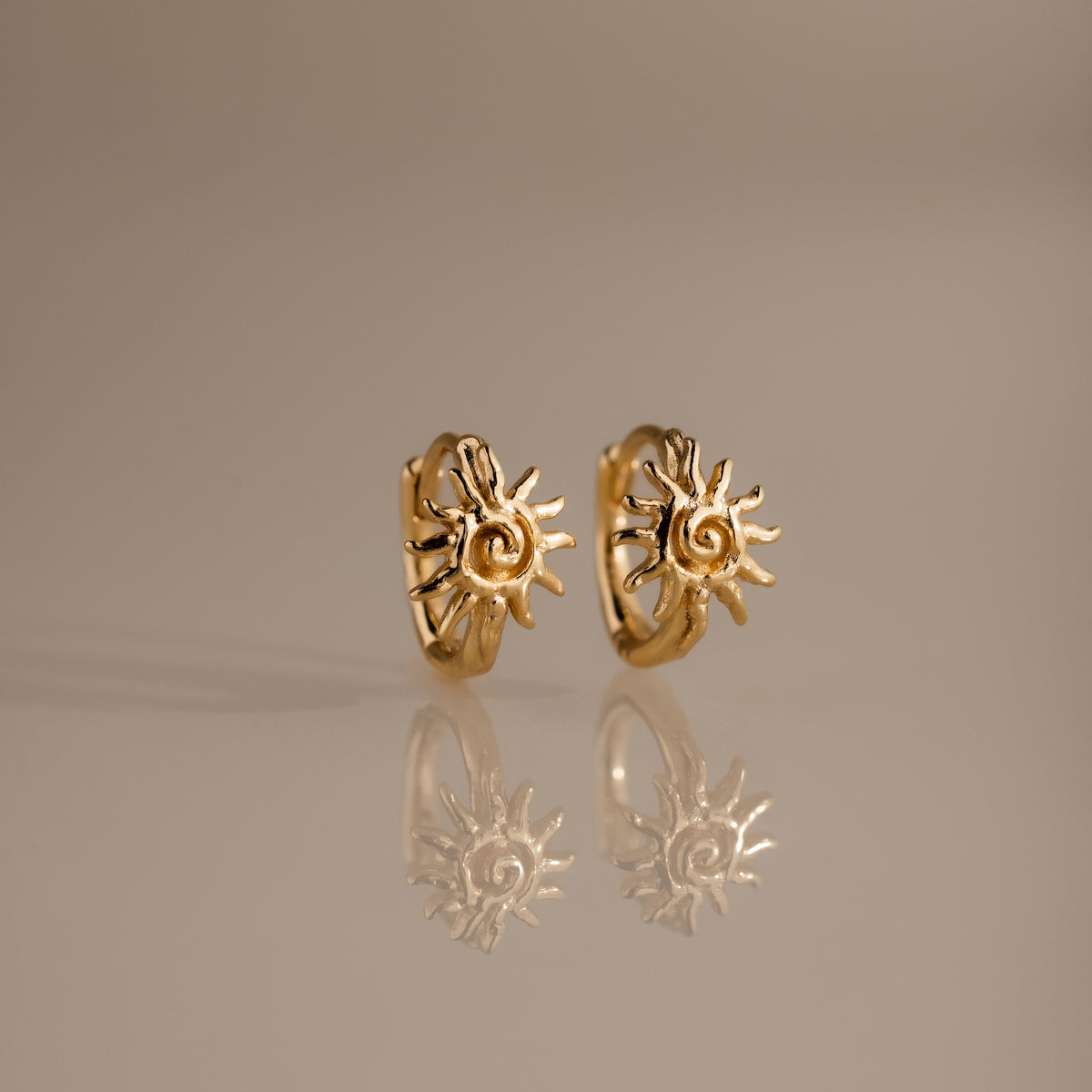 Celestial Sun Jewelry Set in 18K Gold