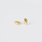 Pendientes de croissant atrevidos