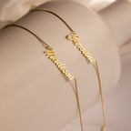 Two Casella Name Necklaces in Box Chain, customized with "Madison" and "Caroline" in delicate script font, create an elegant personalized gift shown on a white surface.